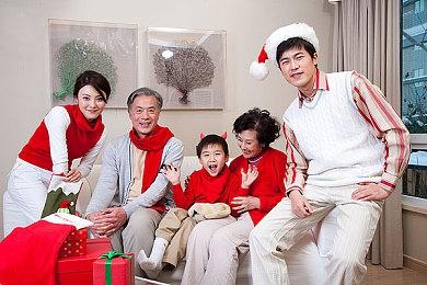 《黎明杀机》冬促福利满满 时装上新活动来袭